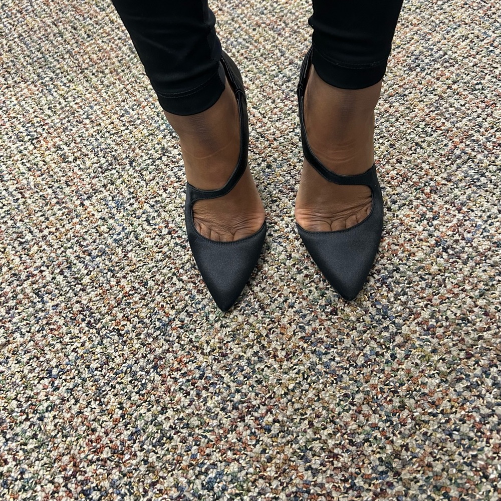 BCBG Max Azria Ambrose Heels - 5.5